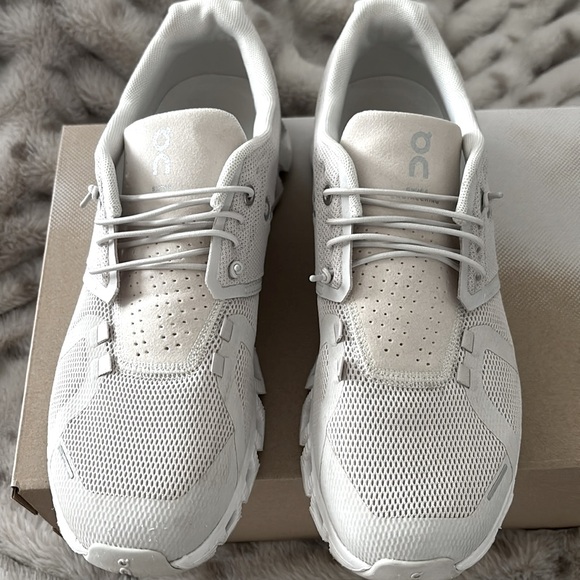 On Cloud 5 Pearl Womens Running Shoe - Picture 5 of 10